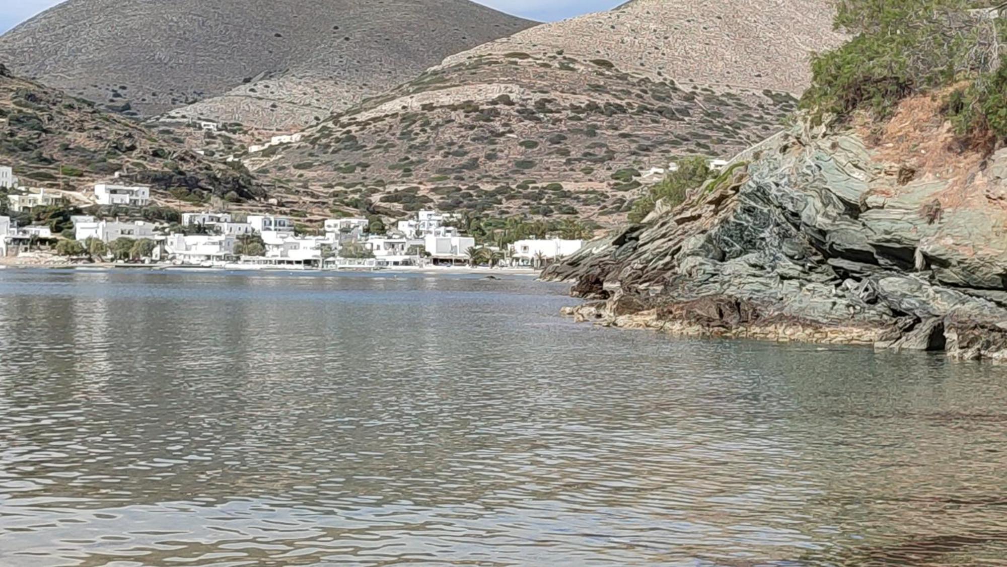 White Lotus Seaside Apartment Kini Екстериор снимка